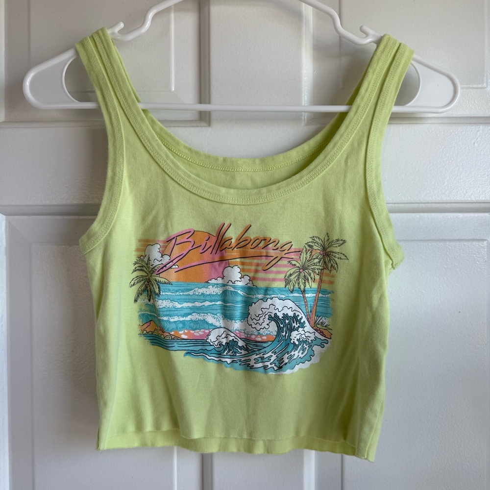 Billabong tank top size medium fits like small